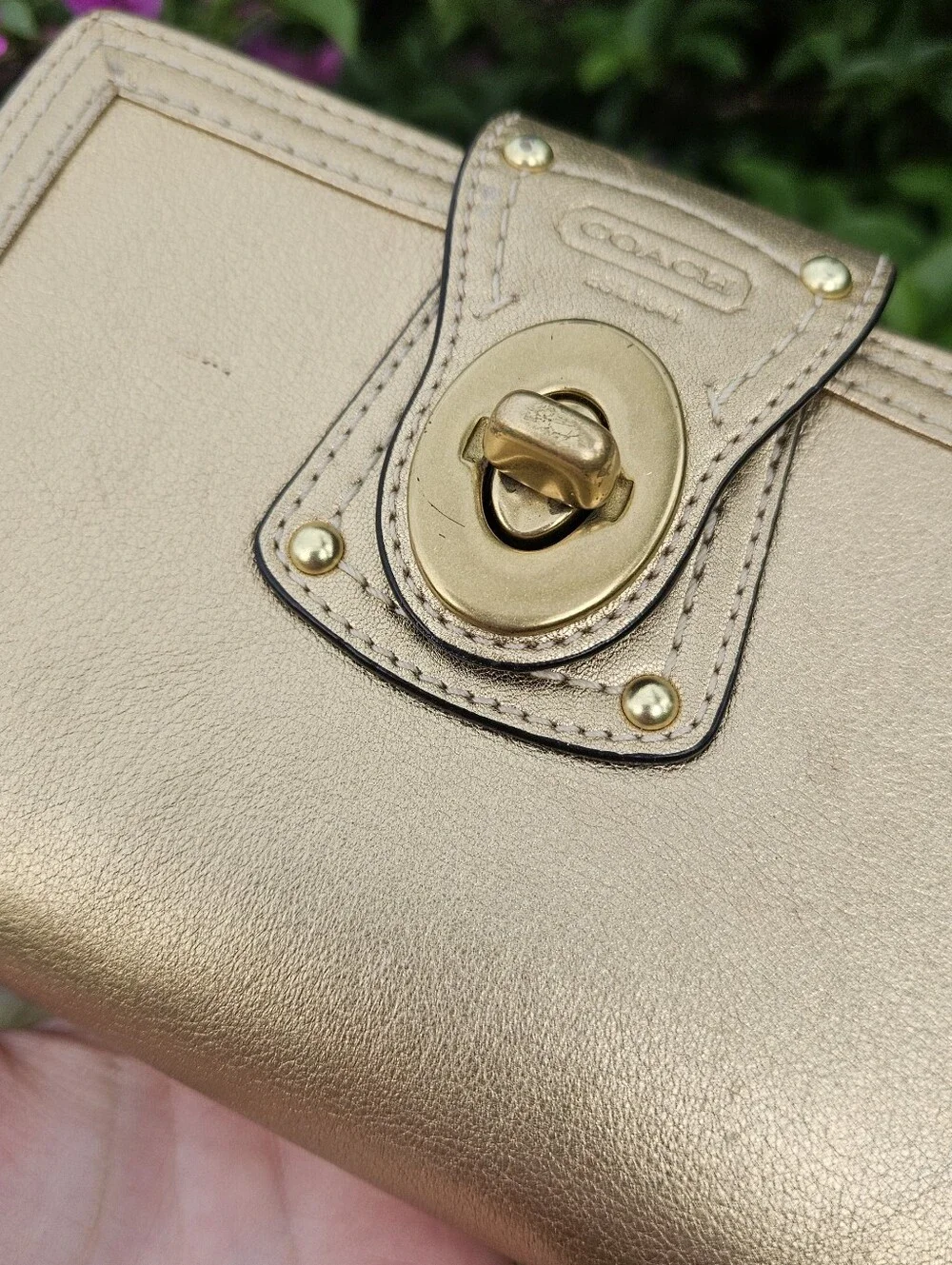 Vintage Coach Legacy Metallic Gold Turnlock Agenda Planner Organizer